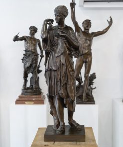 Sculpture – Diane De Gabies , Ferdinand Barbedienne Fondeur – Bronze